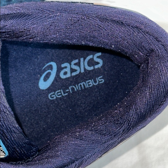 Asics Navy and Gold Wide Gel- Nimbus Athletic Women’s Sneakers Sz 9.5 Wide. - Picture 13 of 16